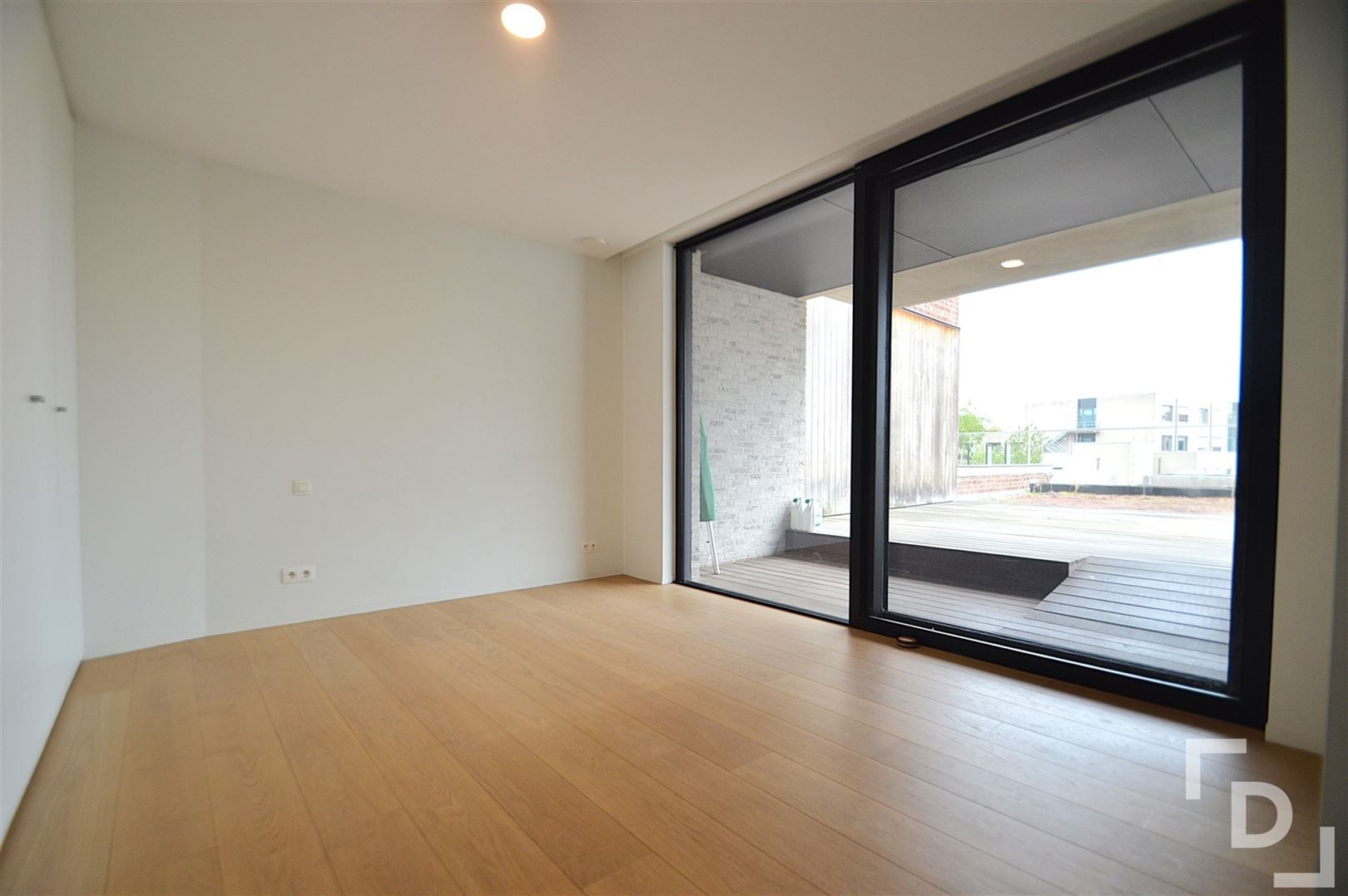 Prachtig afgewerkt appartement op de Grote Markt in Poperinge. foto 10