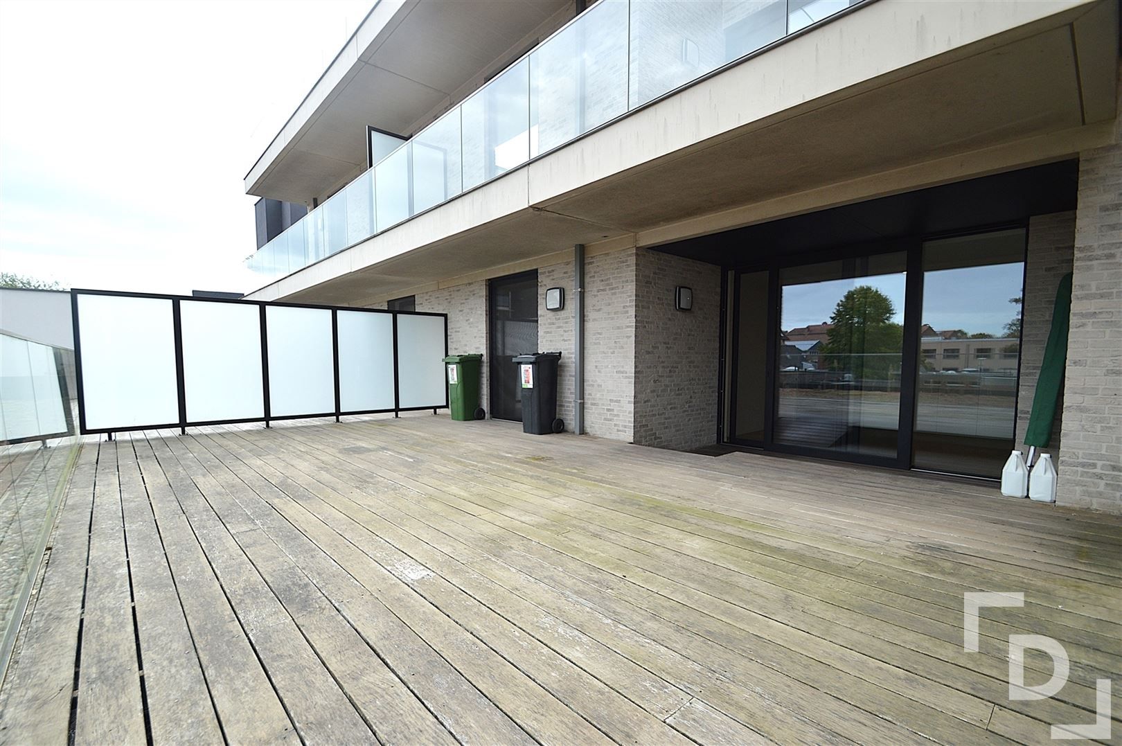 Prachtig afgewerkt appartement op de Grote Markt in Poperinge. foto 10