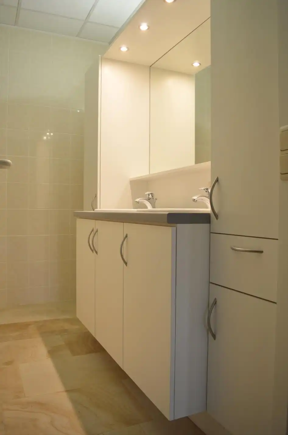 Gelijkvloers appartement met 2 slaapkamers in centrum van Gullegem foto 5