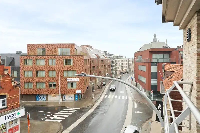 Centrum Roeselare - Ruim Instapklaar energiezuinig App met 3 slpk en garage foto 18
