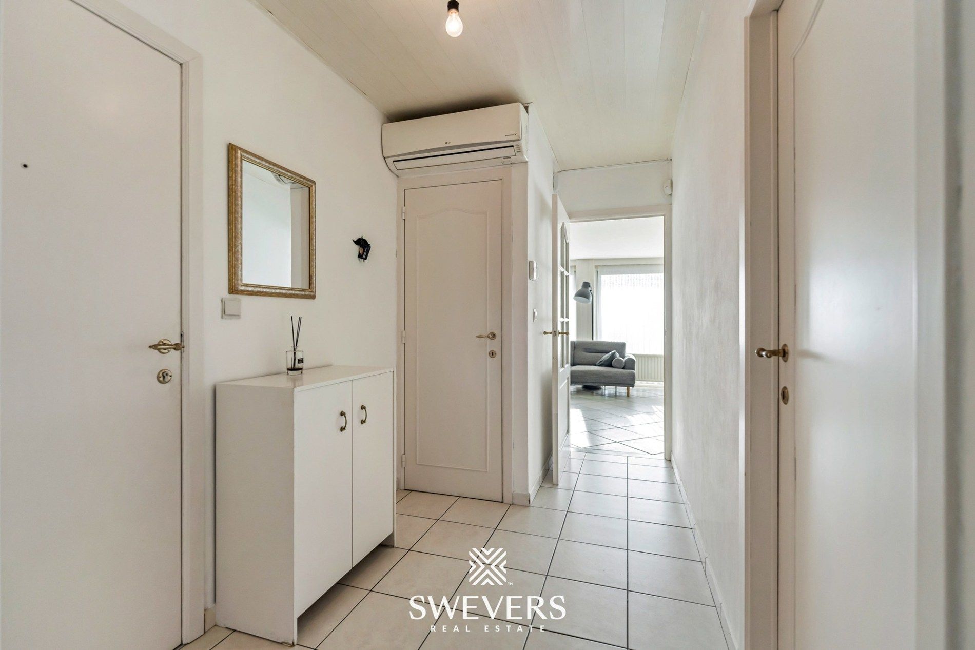 Instapklaar comfortabel goed ingedeeld appartement te Houthalen-Helchteren  foto 2