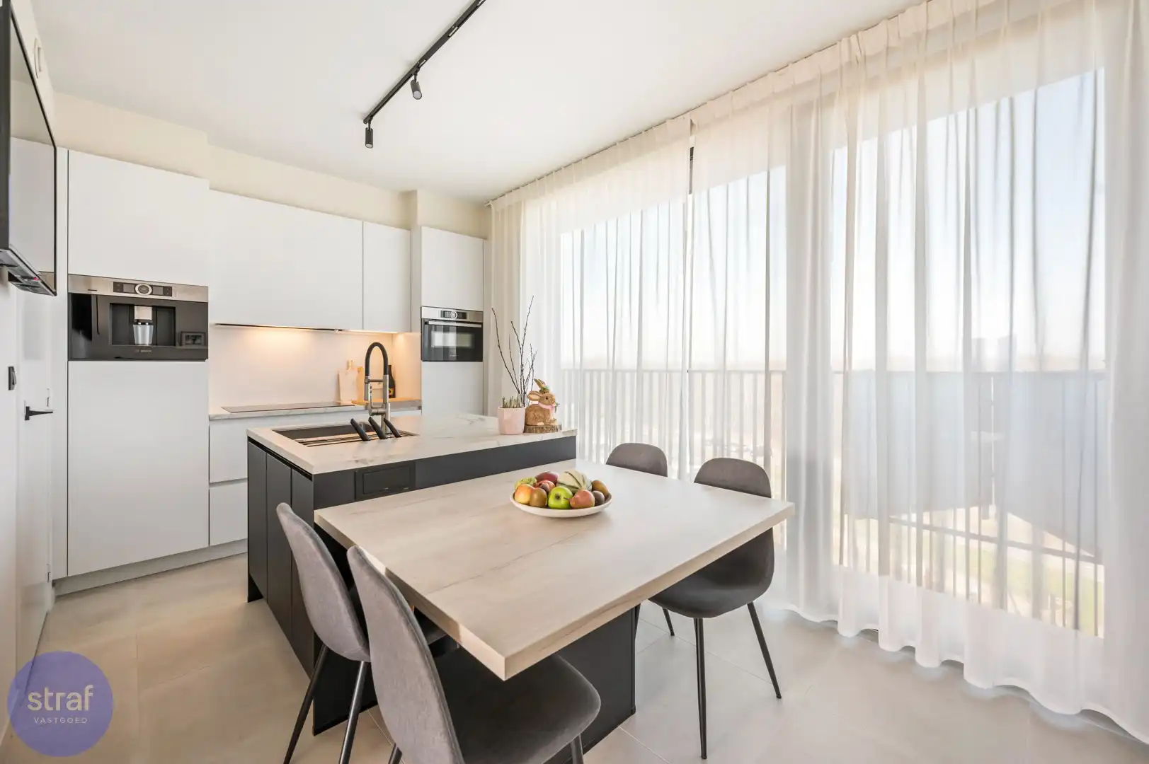 Luxueus, energiezuining appartement met groot zuid terras foto 6