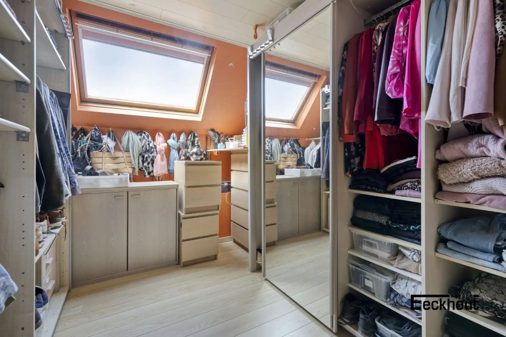 Instapklare woning met handelsruimte en met zonnige tuin! foto 19