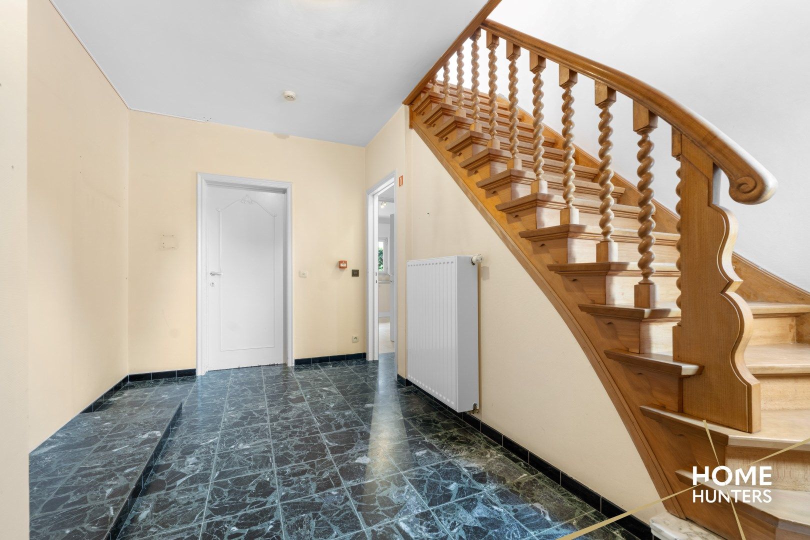 Charmante villa met 7 slaapkamers op een ruim perceel te Ieper foto 6