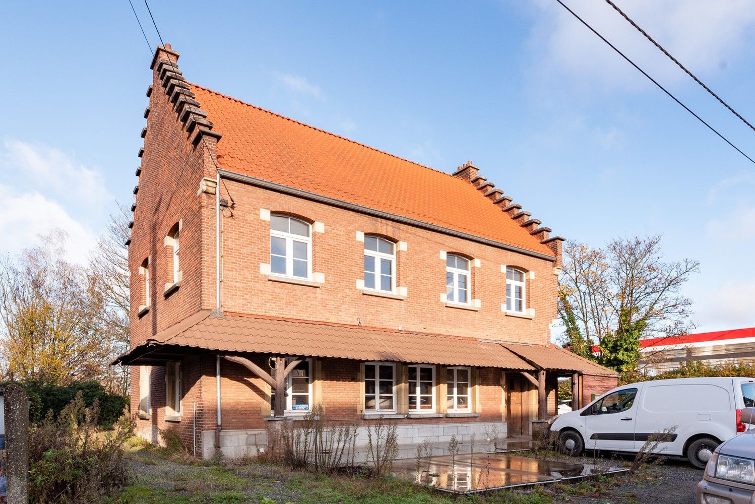 VERLAAGDE VRAAGPRIJS!! Te renoveren handelspand met woonst gelegen op een commerciële locatie te Aarschot. foto 2