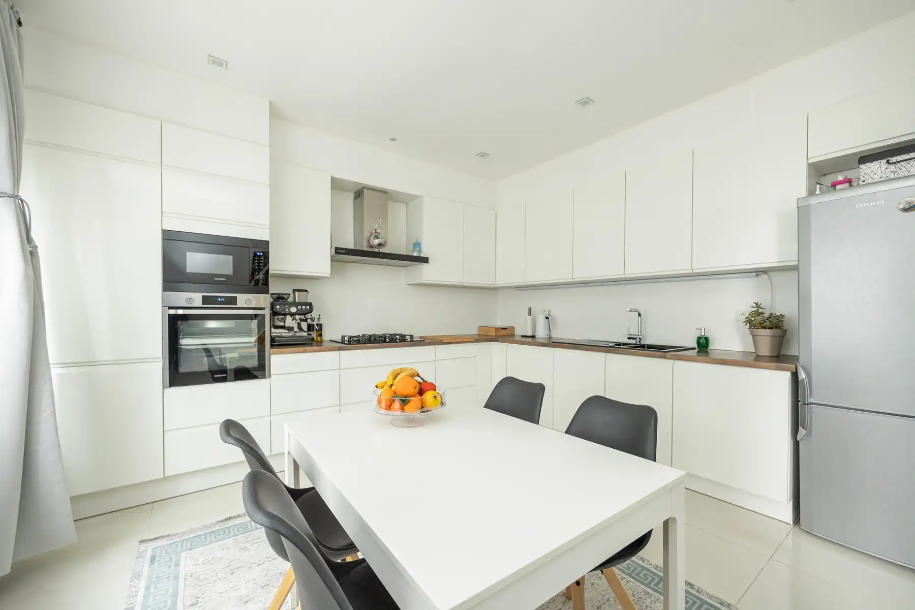 Waauw, ontdek deze charmante en recent vernieuwde woning foto 8