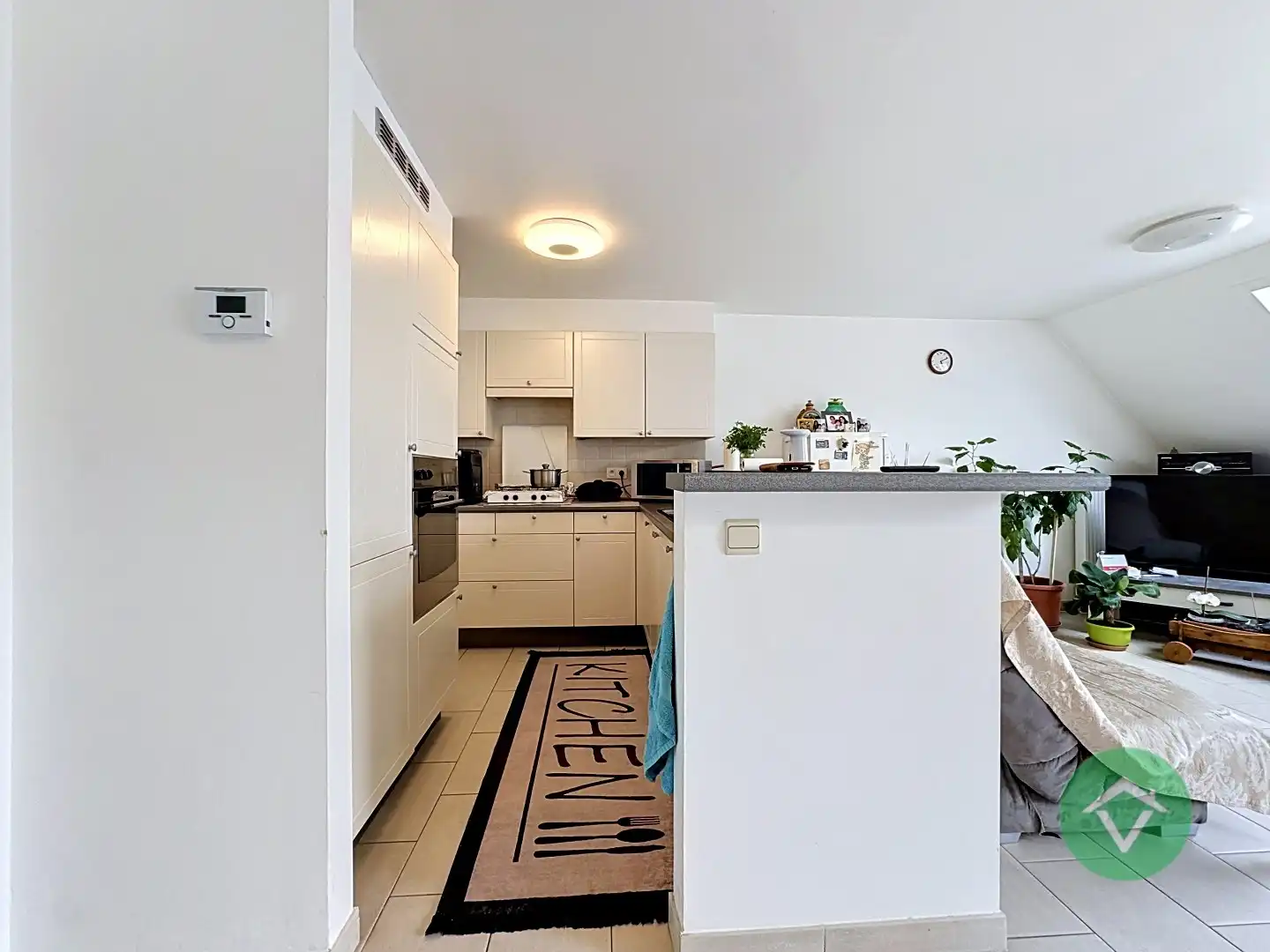 Instapklaar appartement met 4 slaapkamers en 2 badkamers in centrum Gistel foto 9