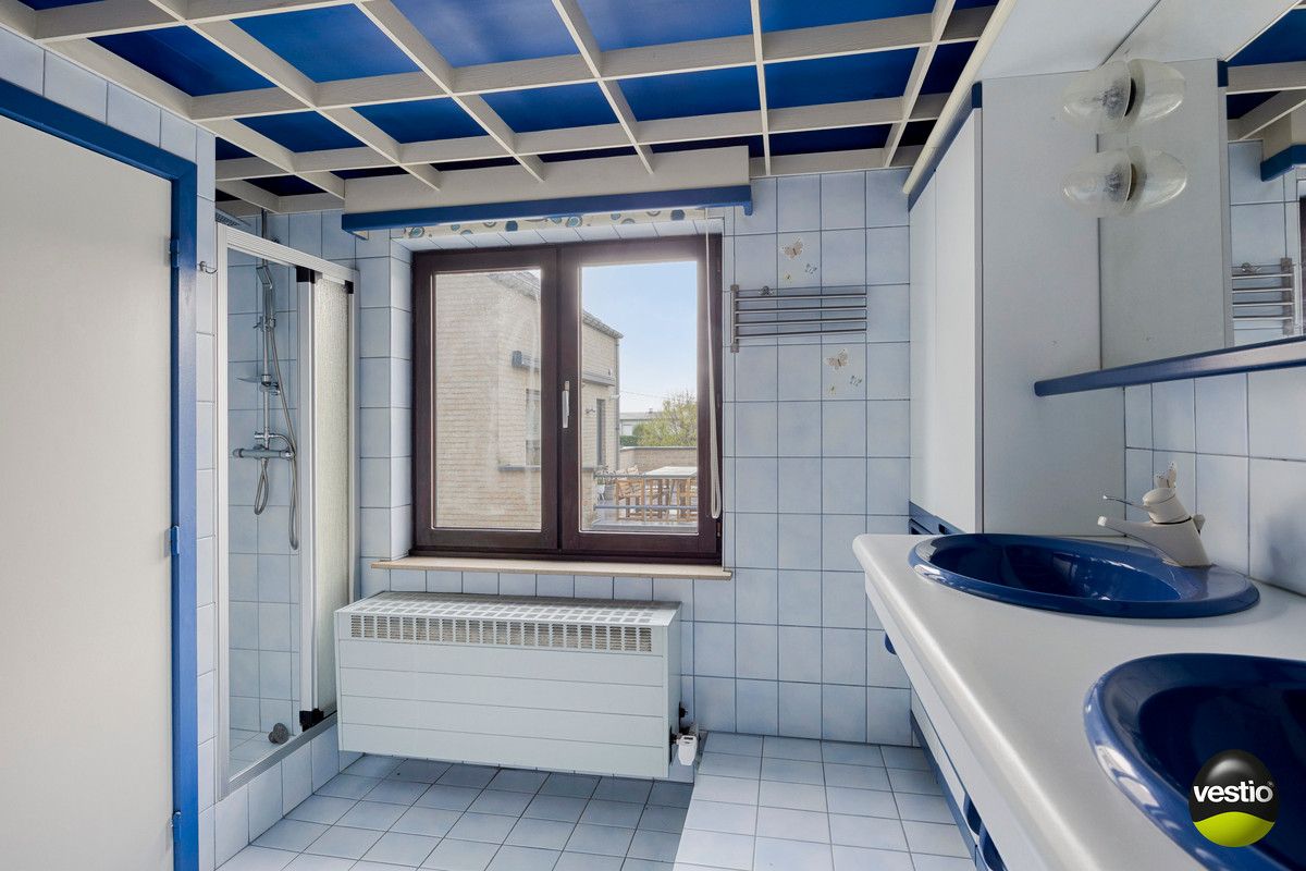 RUSTIG GELEGEN HALF VRIJSTAANDE WONING OP 4A5CA STADSRAND BILZEN. foto 22