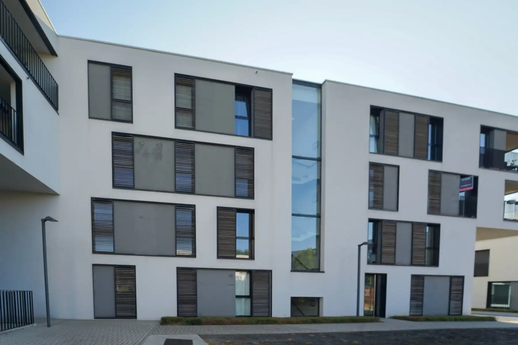 Instapklaar gelijkvloers appartement  met staanplaats! foto 9
