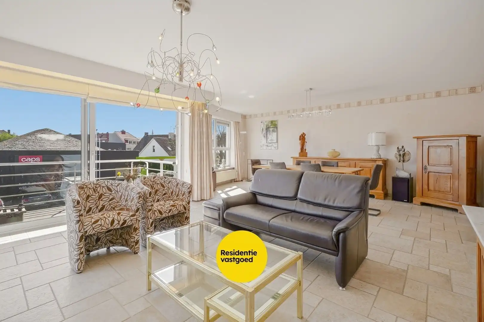 Instapklaar 2-slaapkamerappartement (89m² + 8m² terras) nabij de haven van Nieuwpoort. foto 3