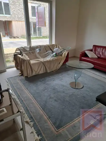 BEMEUBELDE woning met 3 slaapkamers, tuin en carport. foto 13