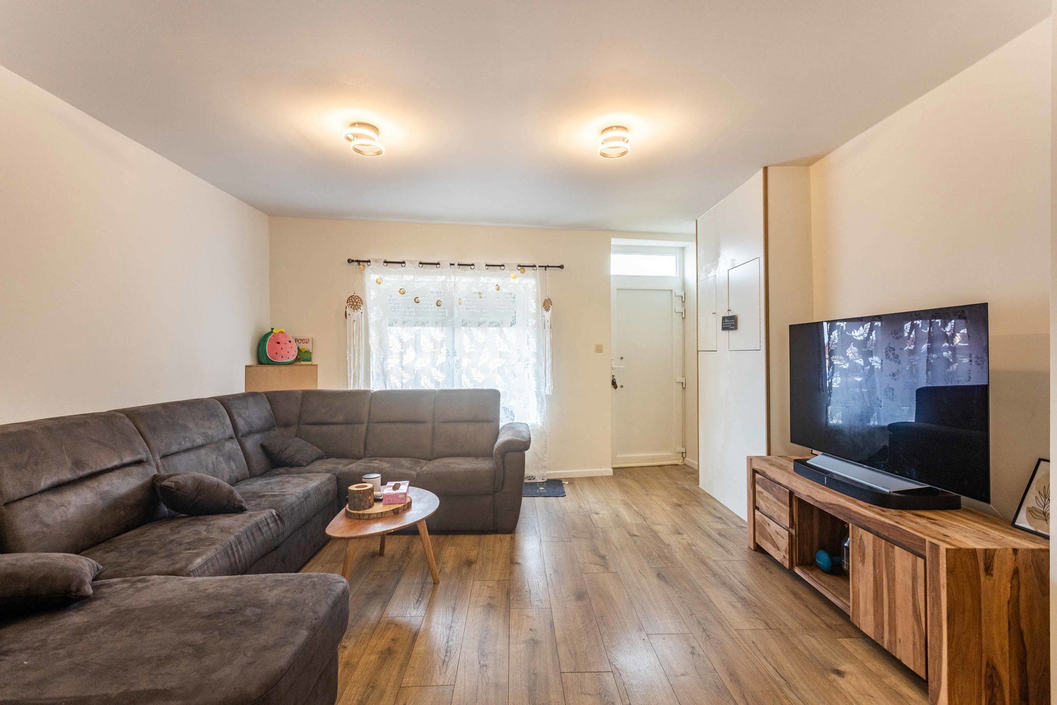 Interessante opportuniteit; gerenoveerde woning met tuin!  foto 2