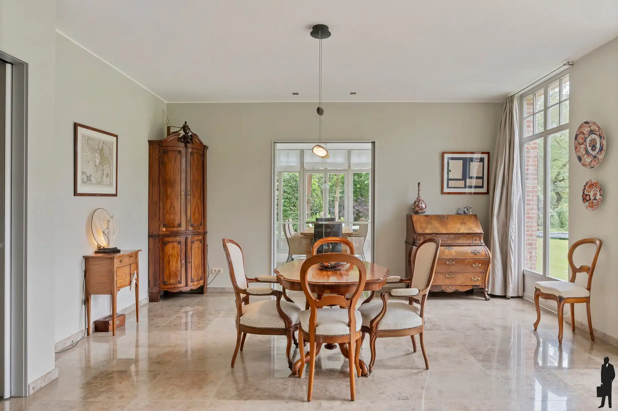 Unieke villa op een parkdomein van ca. 9.847 m²! foto 9