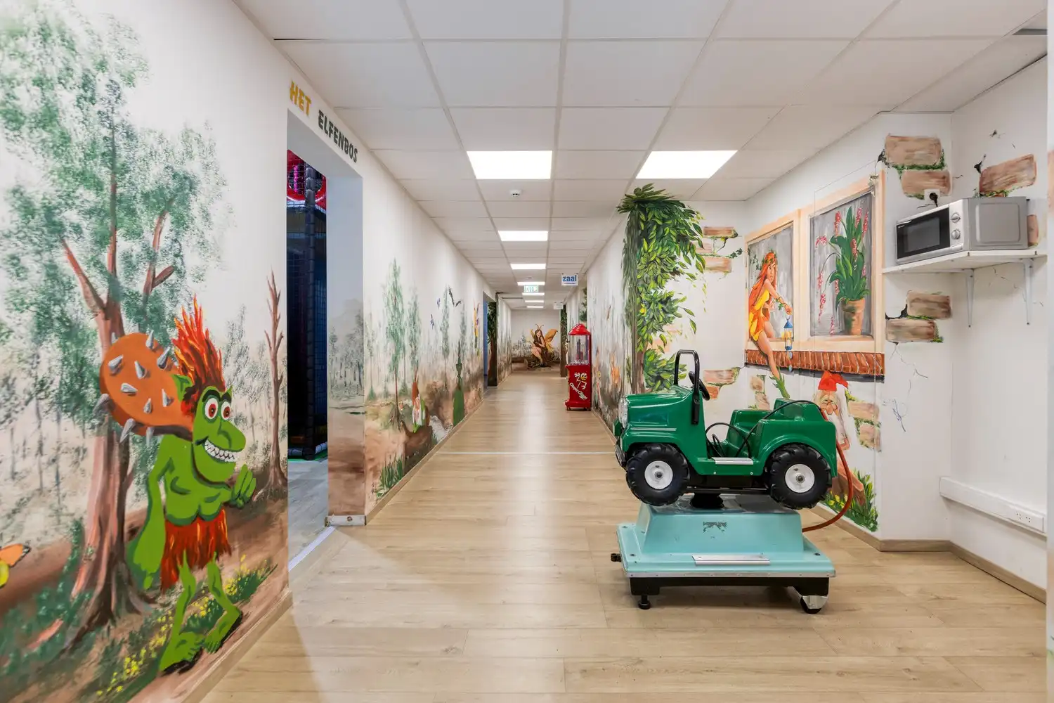 Unieke overnamekans: volledig uitgeruste binnenspeeltuin met brasserie op toplocatie in Rekem/Lanaken foto 24