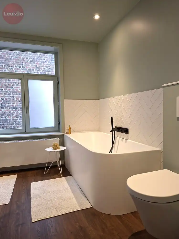 Ruime woning op uitstekende locatie foto 30