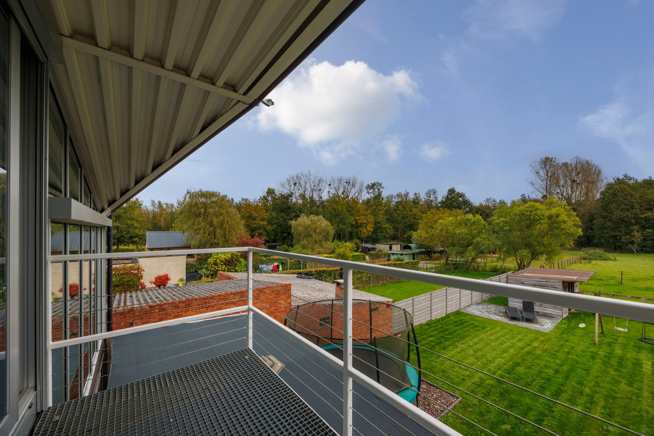 Moderne energiezuinige woning met groen zicht foto 21