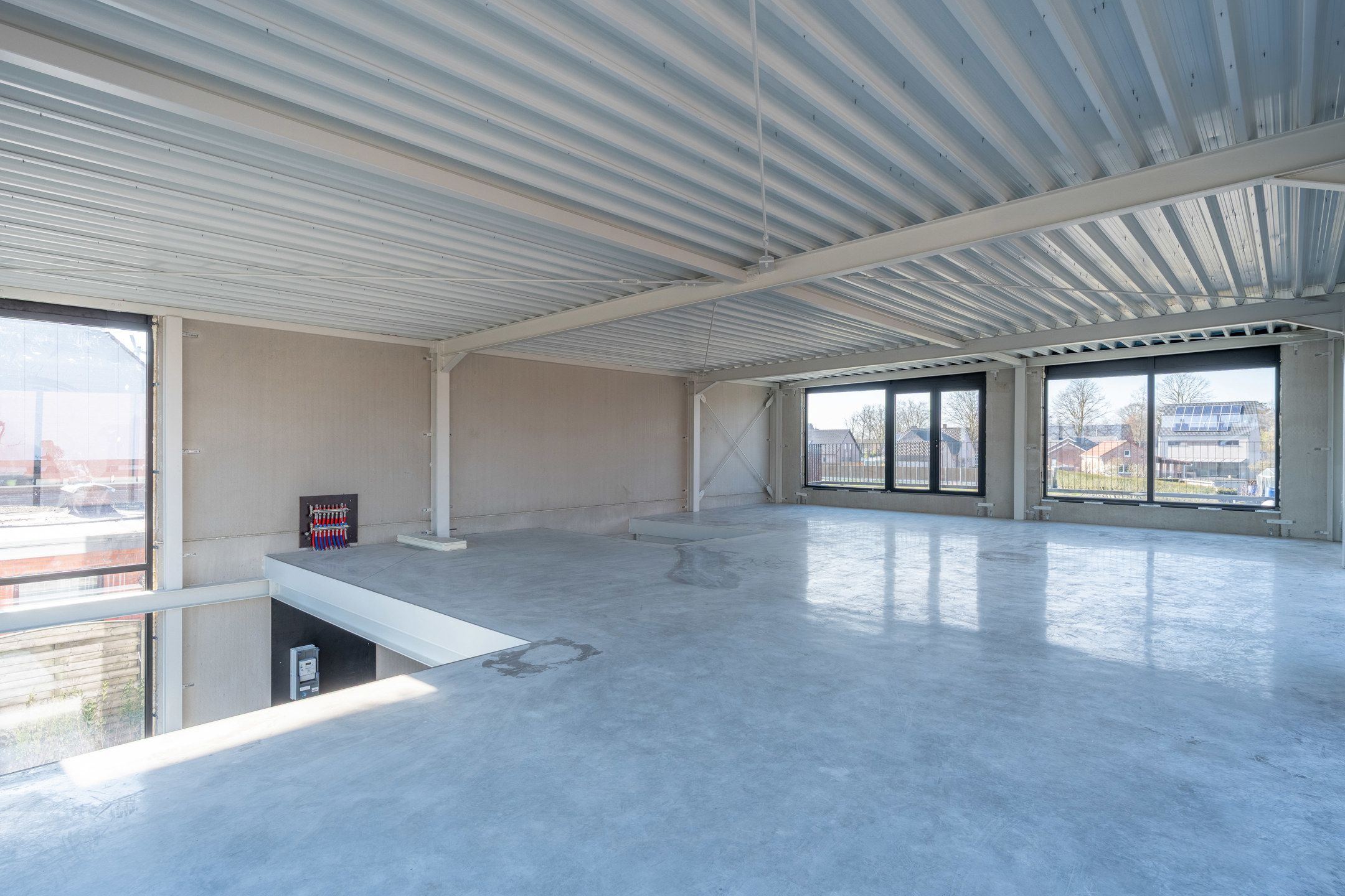 Nieuw handelspand van 245 m² met 5 pp op perceel van 605 m² foto 18