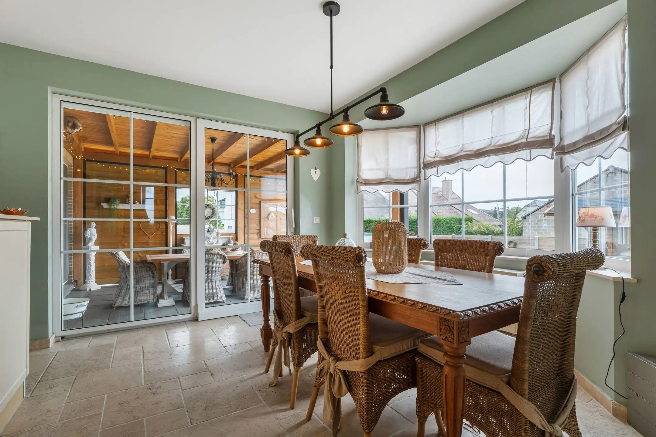 Prachtige instapklare woning in landelijke stijl foto 6