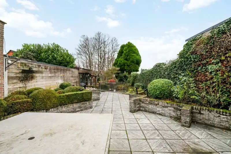 Veelzijdige woning met tuin en uitweg in Eernegem foto 23