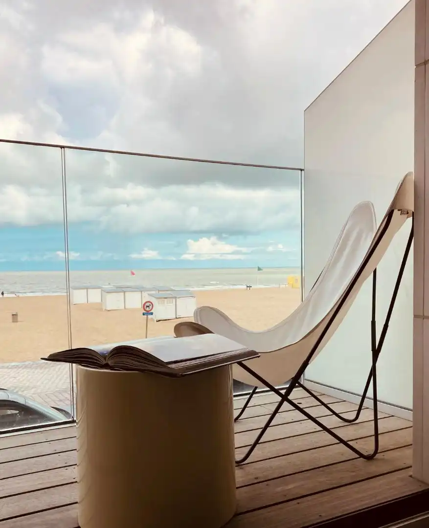 Stijlvol en recent appartement ideaal gelegen op de Zeedijk in het Zoute foto 4