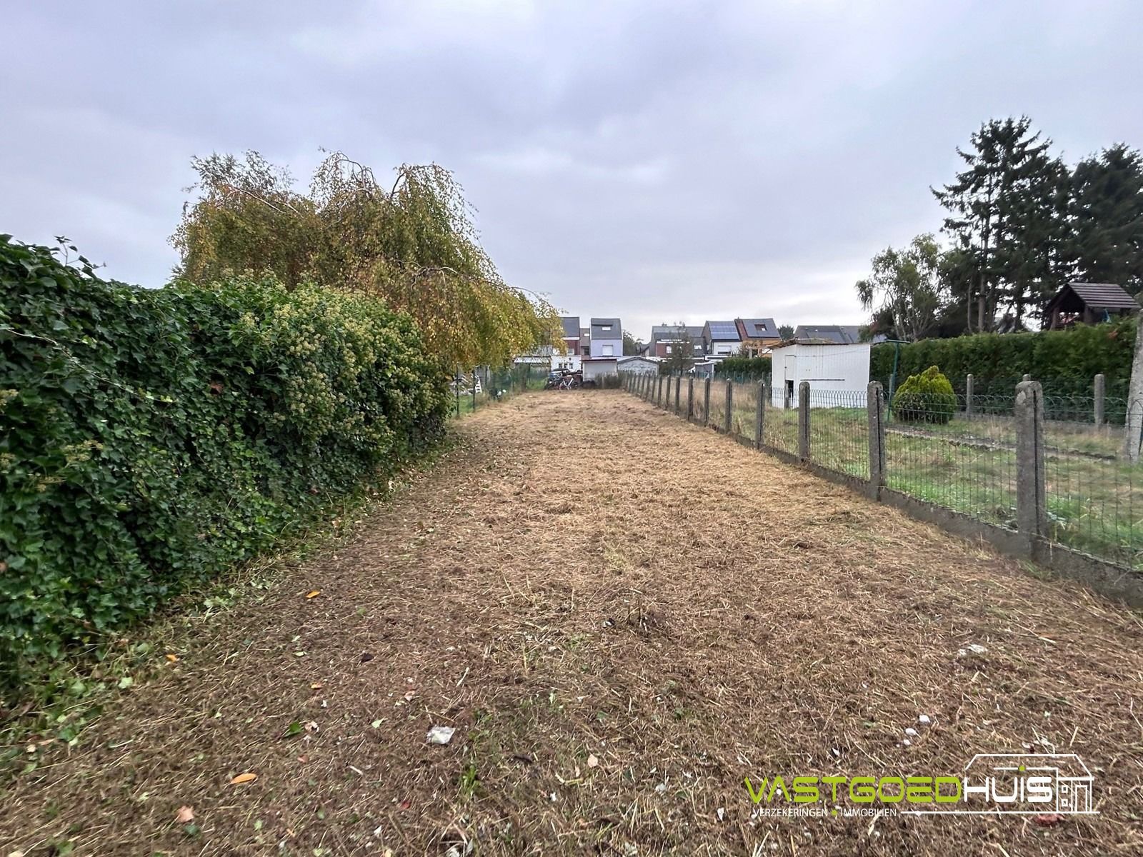 Rustig gelegen bouwgrond voor gesloten bebouwing foto 4