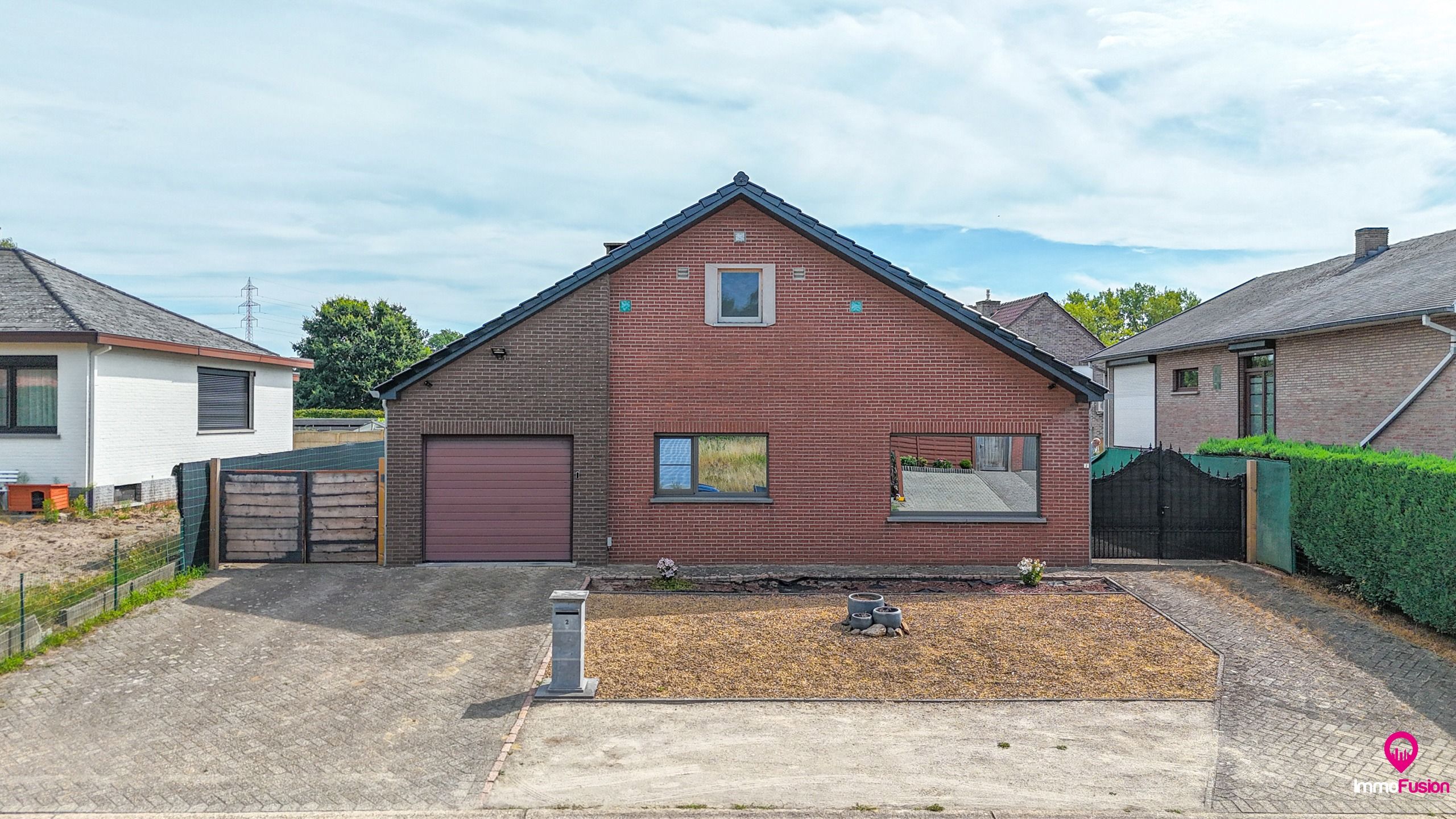 Instapklare gezinswoning met 4 slpks en mooie verzorgde tuin foto 25