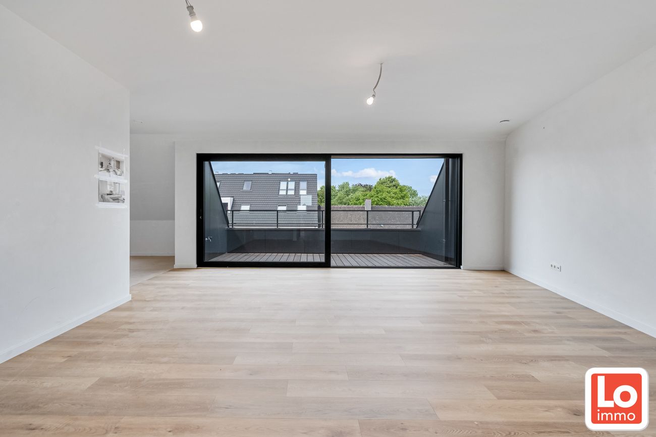 Prachtig ruim appartement (+/-110m²) met 2 slpk en ruim terras foto 6