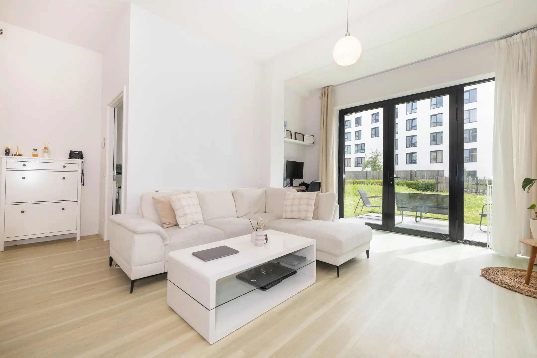 RECENT GEBOUWD APPARTEMENT AAN HET KANAAL, 1 SLPK + TERRAS foto 13
