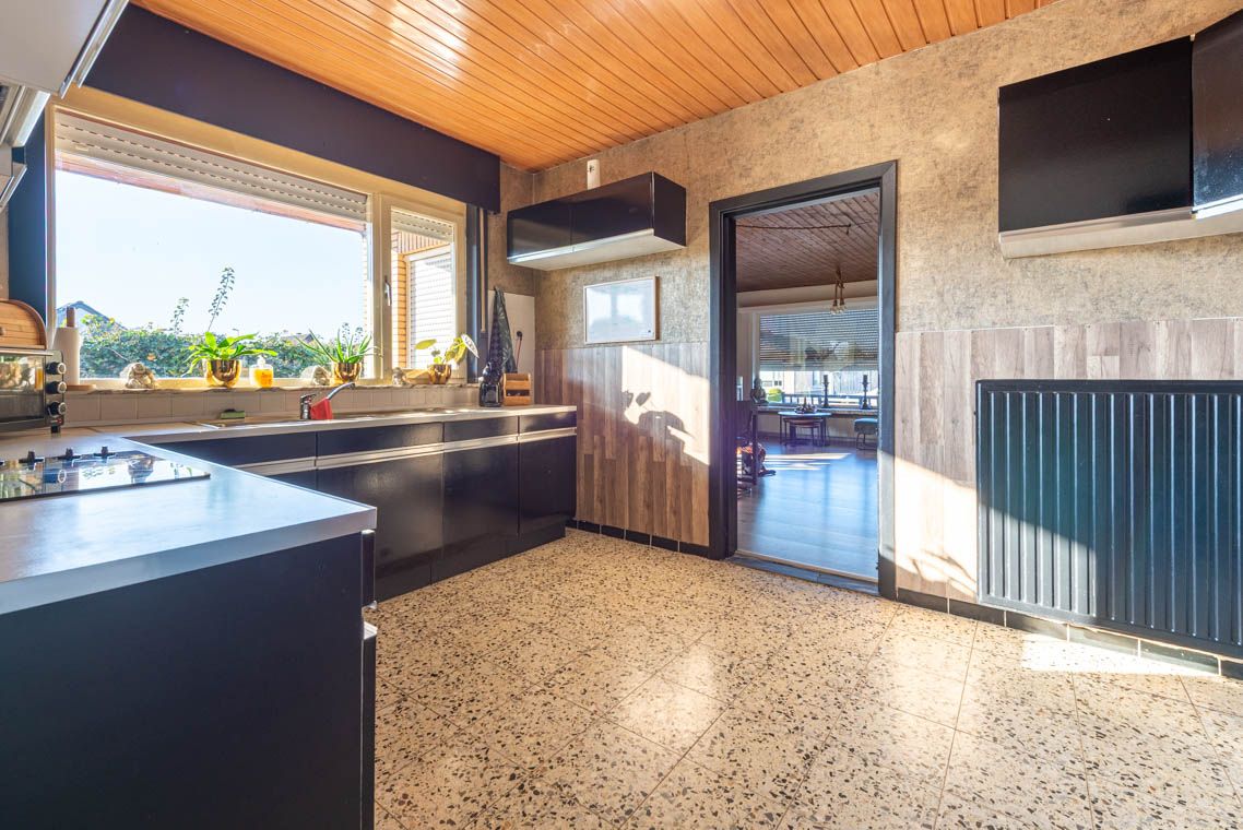 Woning met 3 slaapkamers op mooie locatie, 6are 23ca, dicht aan natuur, centrum en station foto 22