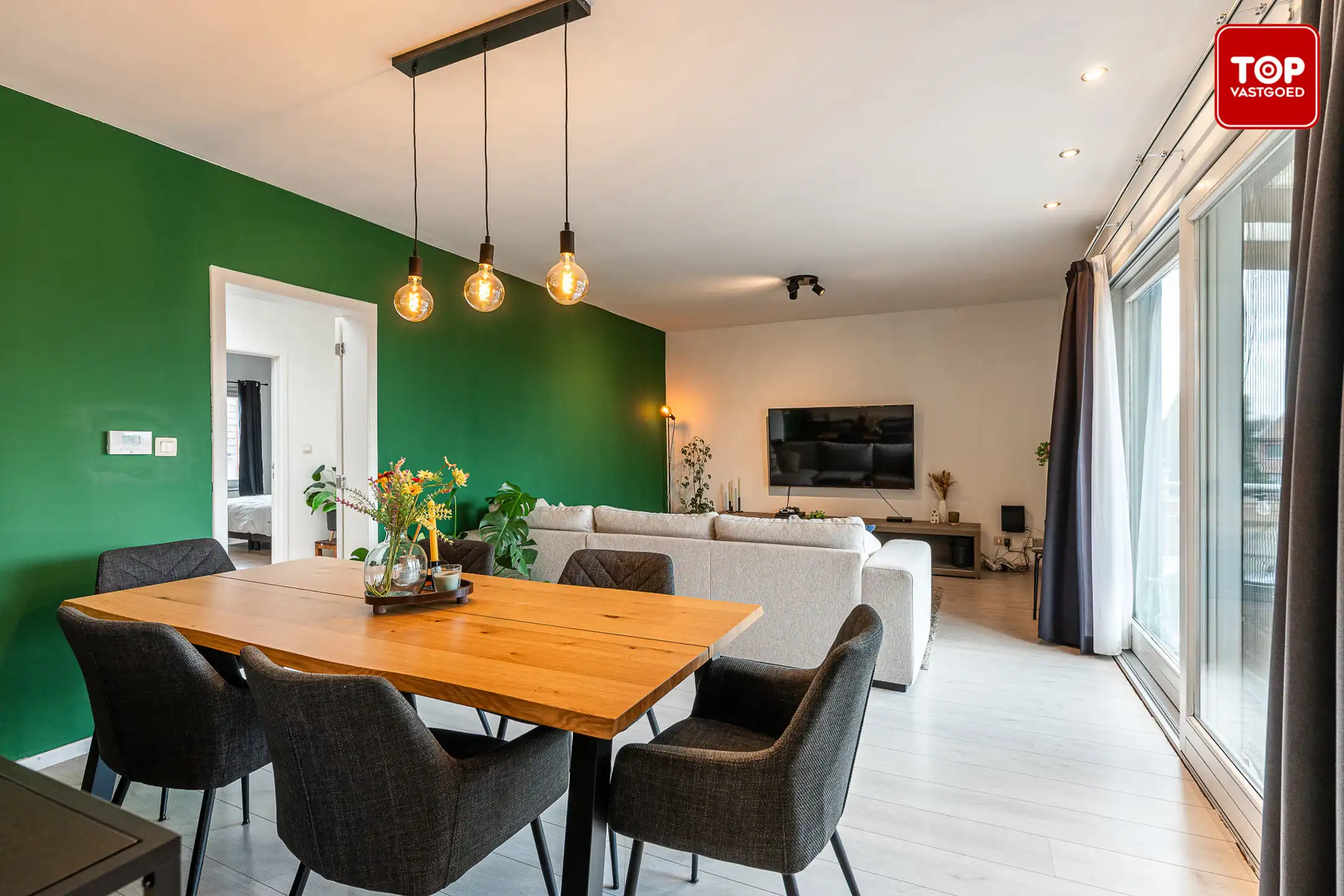 Instapklaar appartement met 3 slaapkamers en ruim terras foto 2