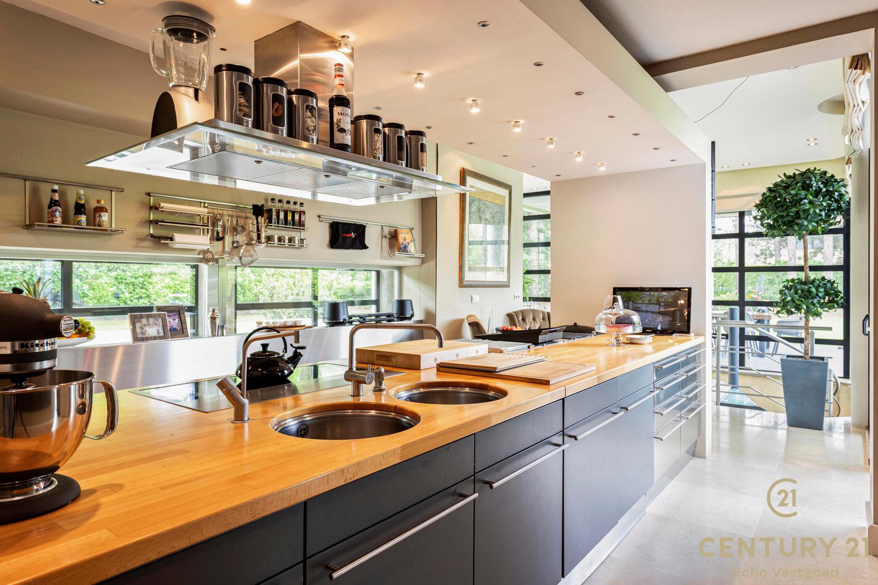 Villa met binnenzwembad en COMPLETE wellness op ca 2590m² foto 15