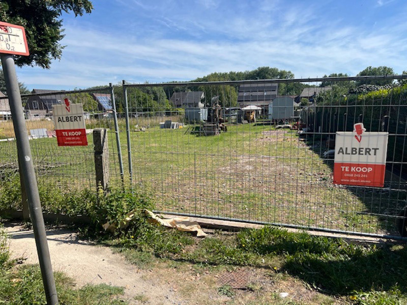 Grond te koop foto {{pictureIndex}}