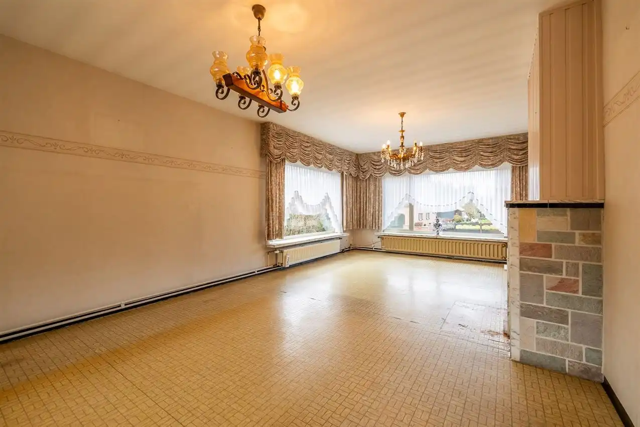 Unieke ligging boven de Mottevallei – renovatiekans met waarde-opportuniteit foto 10