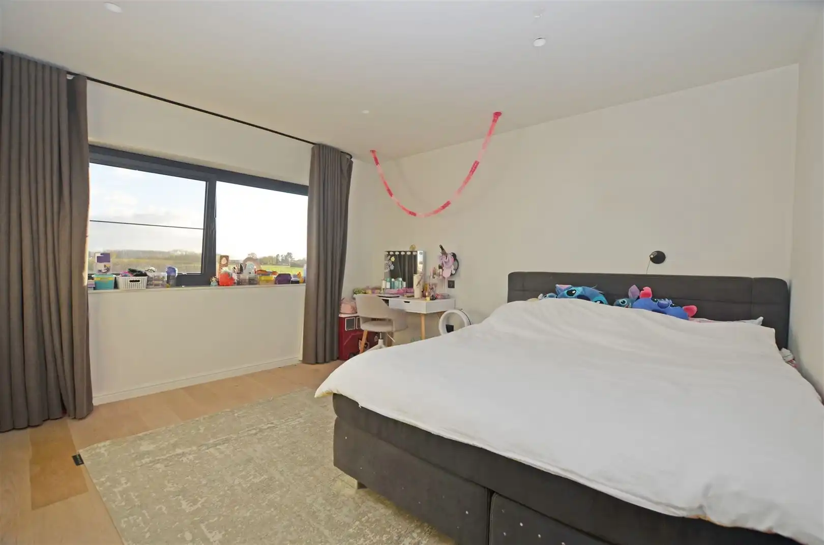 Landelijk gelegen villa met weids zicht. foto 21