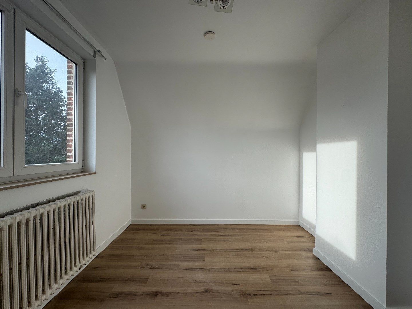 TE HUUR - Op zoek naar een charmante en karaktervolle woning in Meise? Welkom Home! foto 14