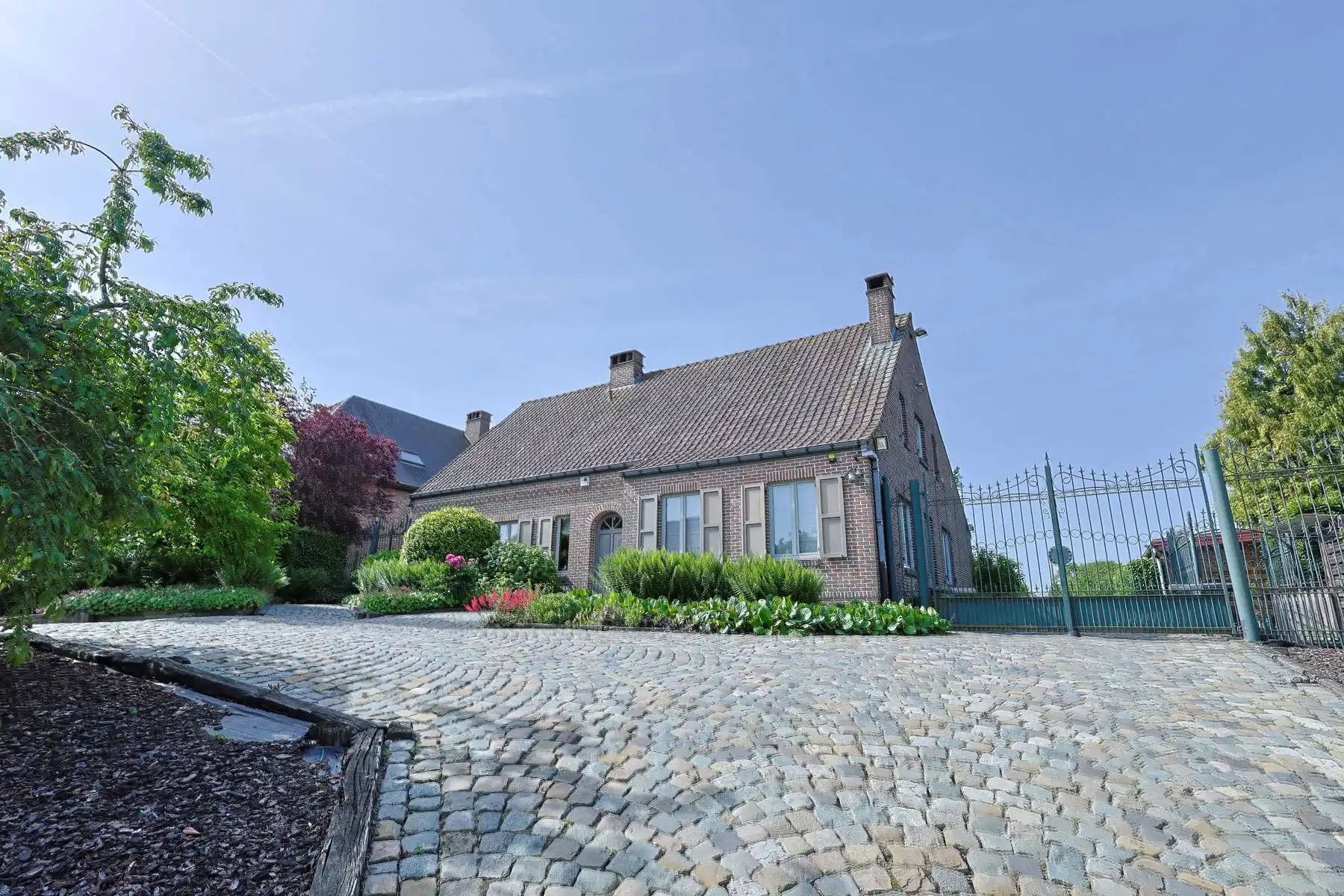 Landelijke klassevilla met praktijk-en uitzonderlijke ruimte foto 2