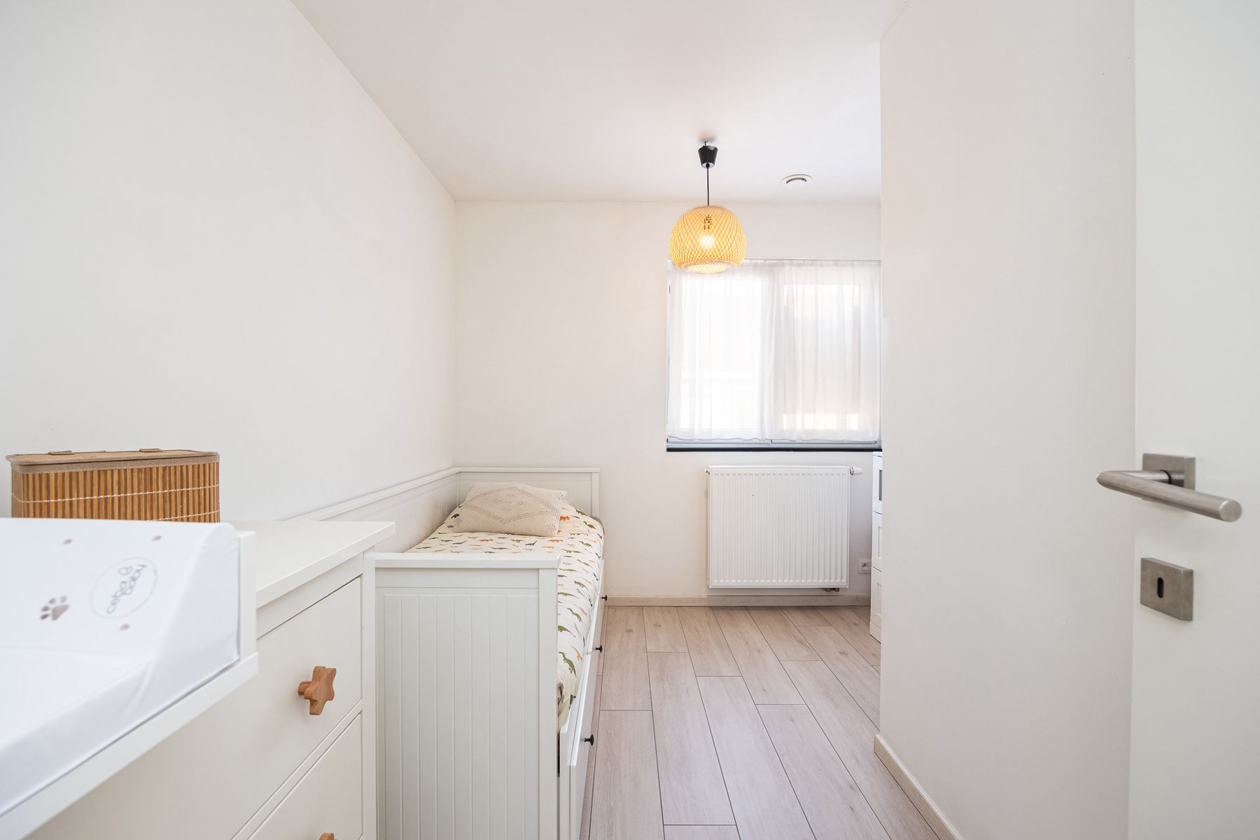 Moderne gezinswoning in landelijke omgeving. foto 13