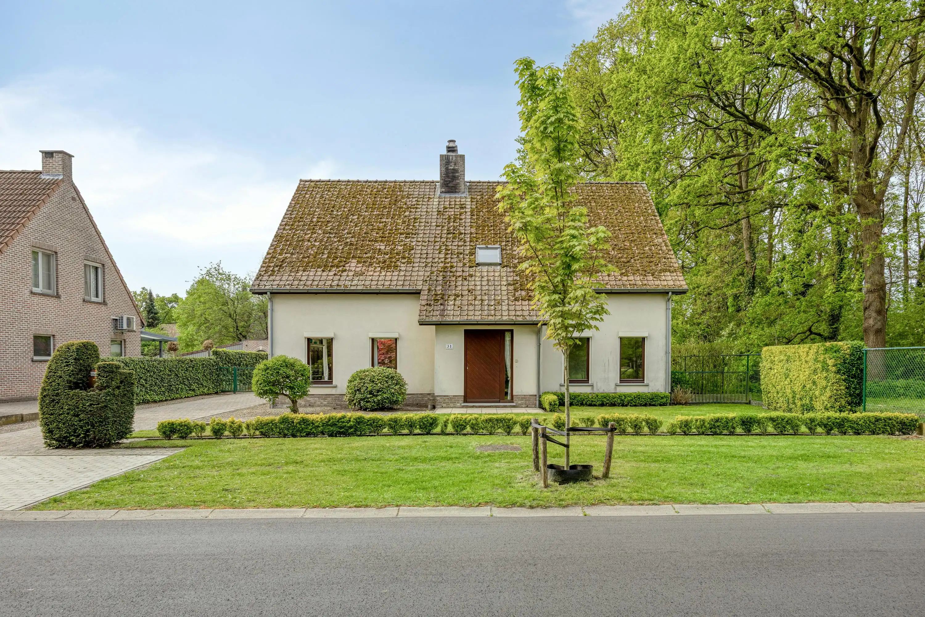 Vrijstaand huis met garage te koop in Zevendonk foto 2