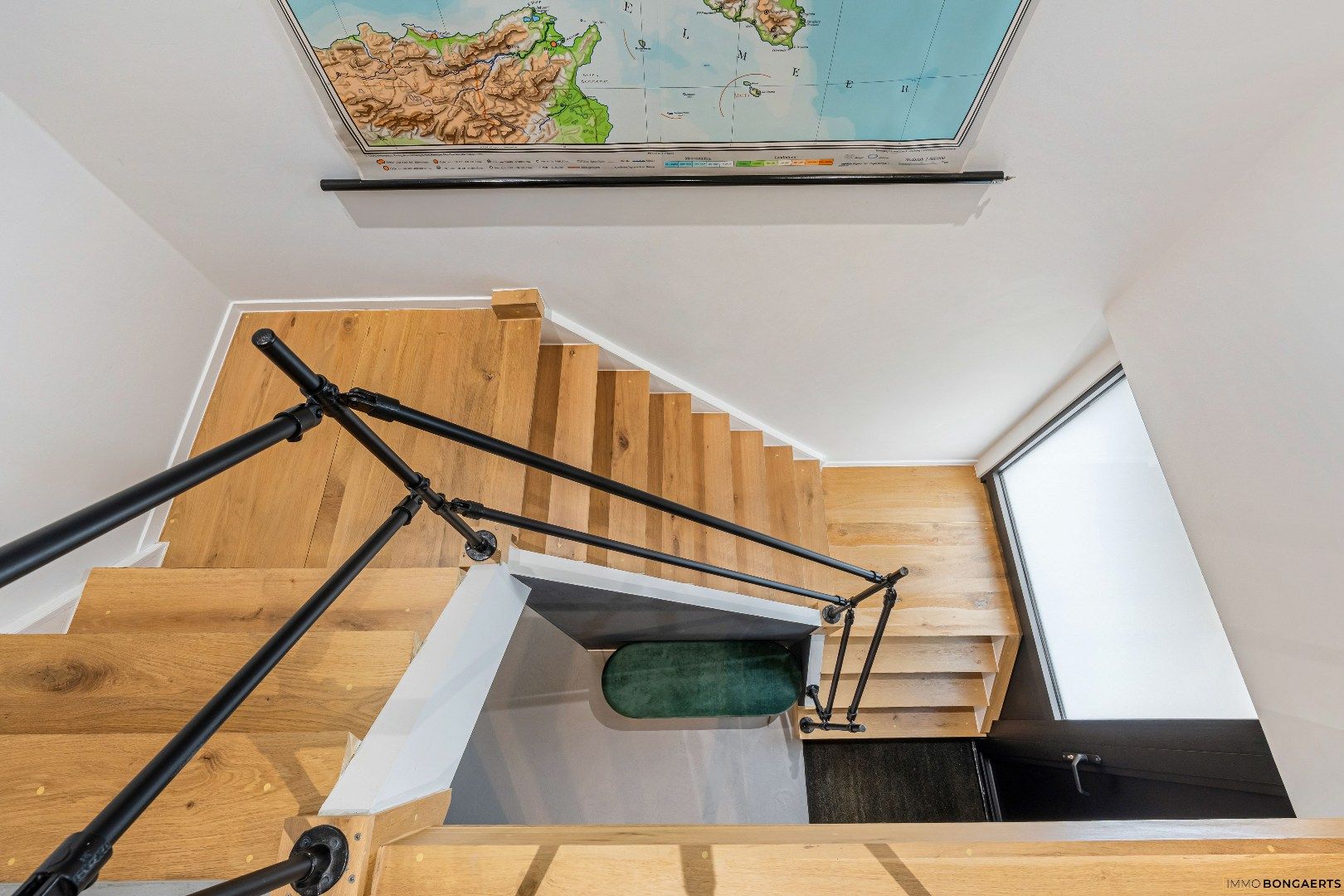 Ruime woning met 4 slaapkamers foto 15
