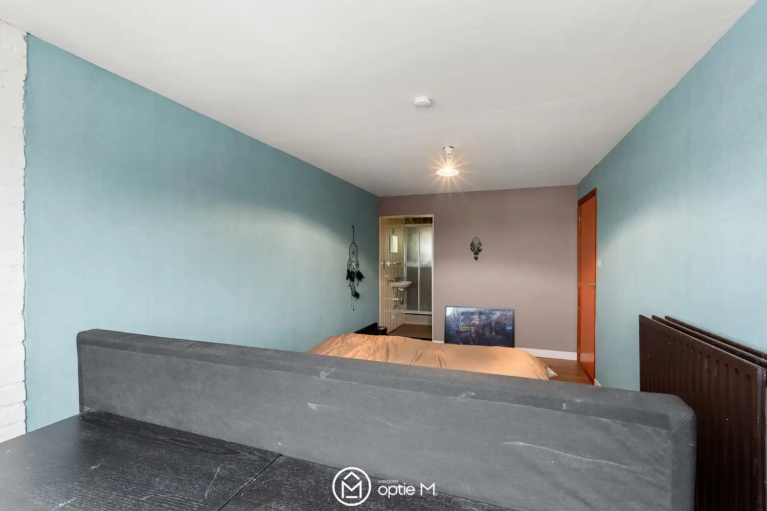 VERRASSEND RUIME HALFOPEN WONING MET 361 M², 5 SLAAPKAMERS EN TAL VAN MOGELIJKHEDEN foto 25