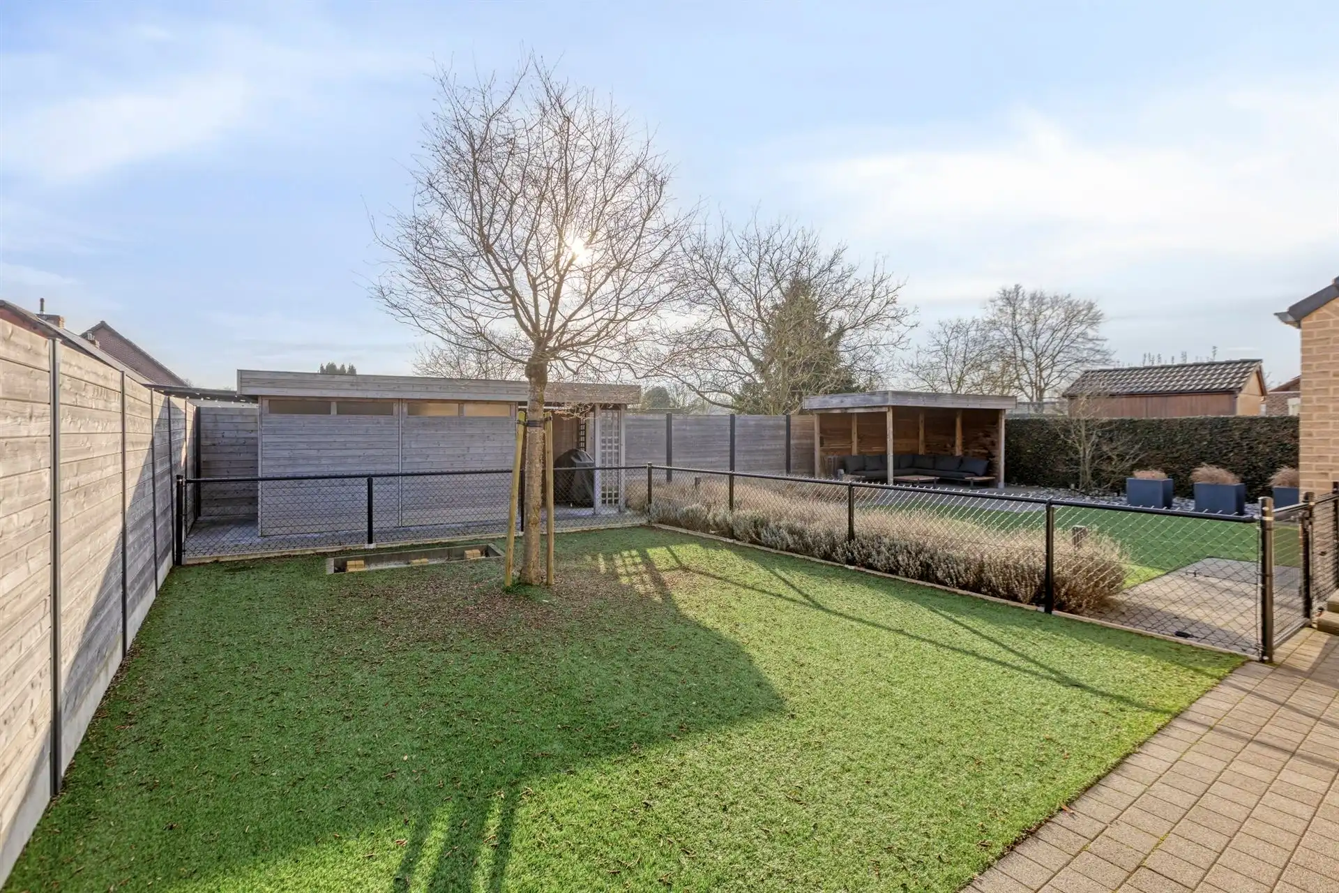 Gerenoveerde en energiezuinige woning met hoogwaardige afwerking in een rustige woonwijk te Wiemesmeer foto 36