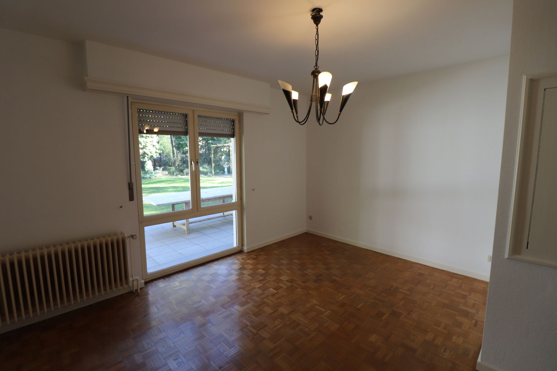 Charmante villa met 5 slaapkamers op een perceel van 1.785m² - Gelegen in een rustige en kindvriendelijke verkaveling. foto 12
