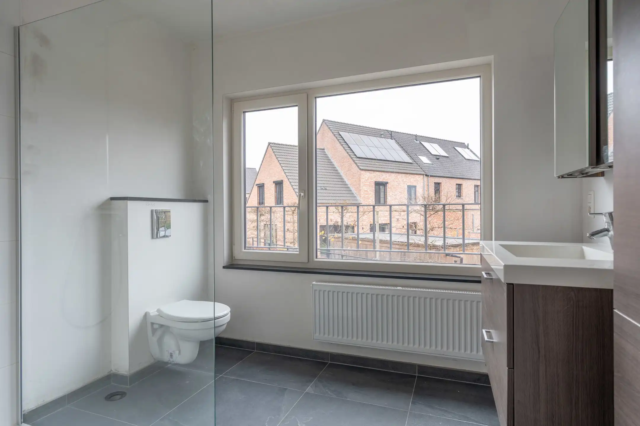 Duplex app (197m²) met 4 slaapkamers vlakbij centrum Beerse. foto 4