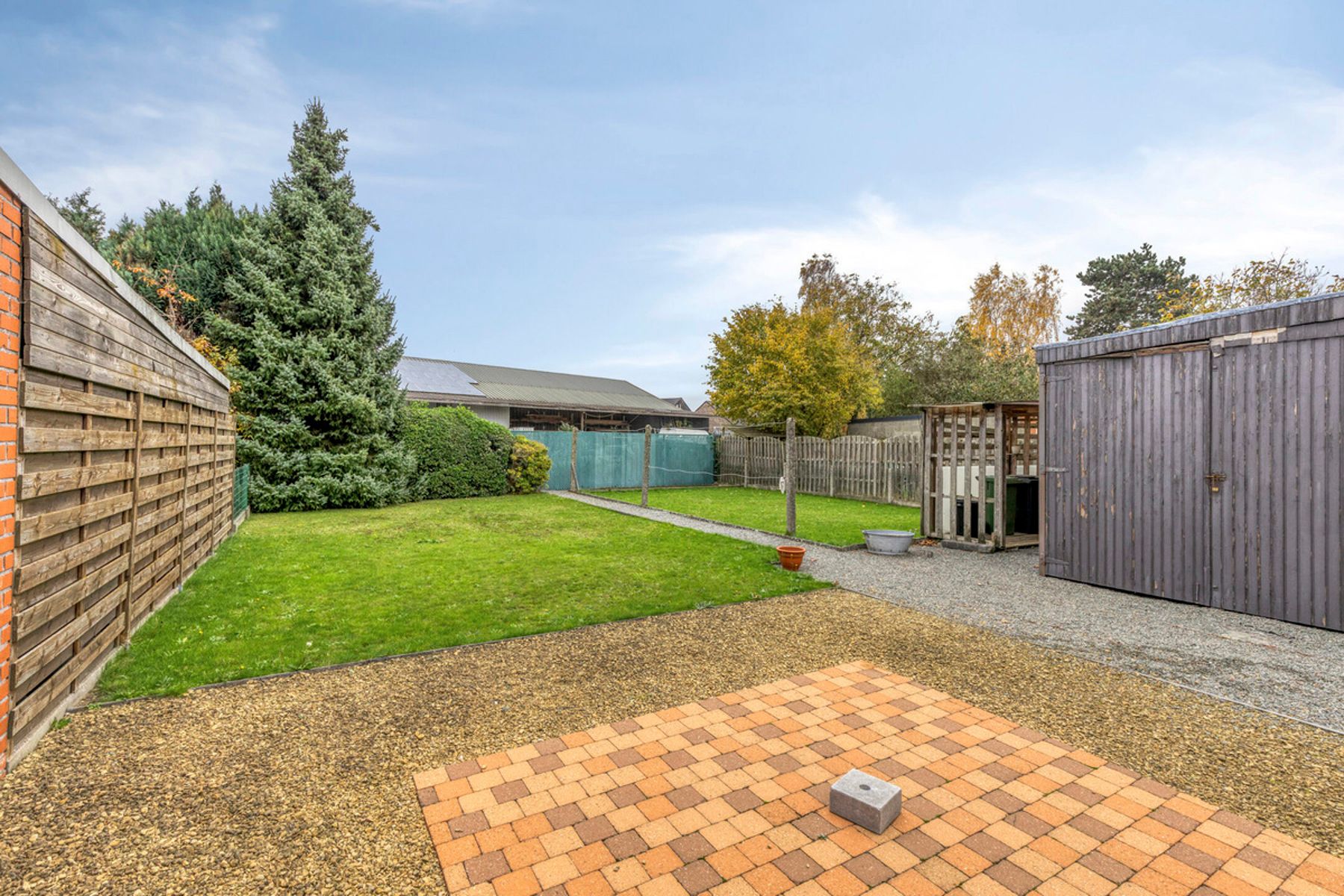 Solide en ruime te renoveren gezinswoning op toplocatie foto 21