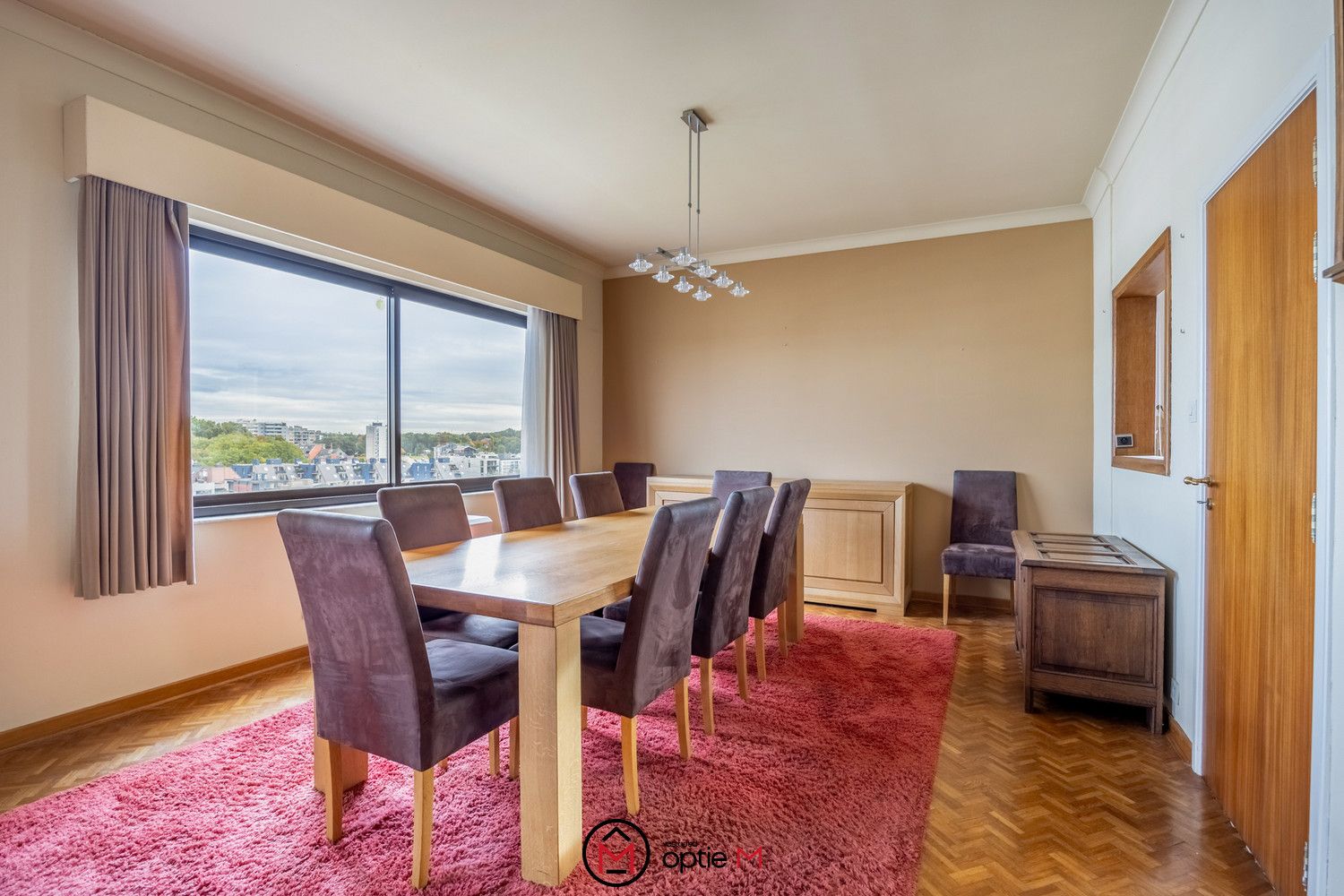 APPARTEMENT MET PANORAMISCH ZICHT EN TERRAS IN HARTJE GENK foto 5