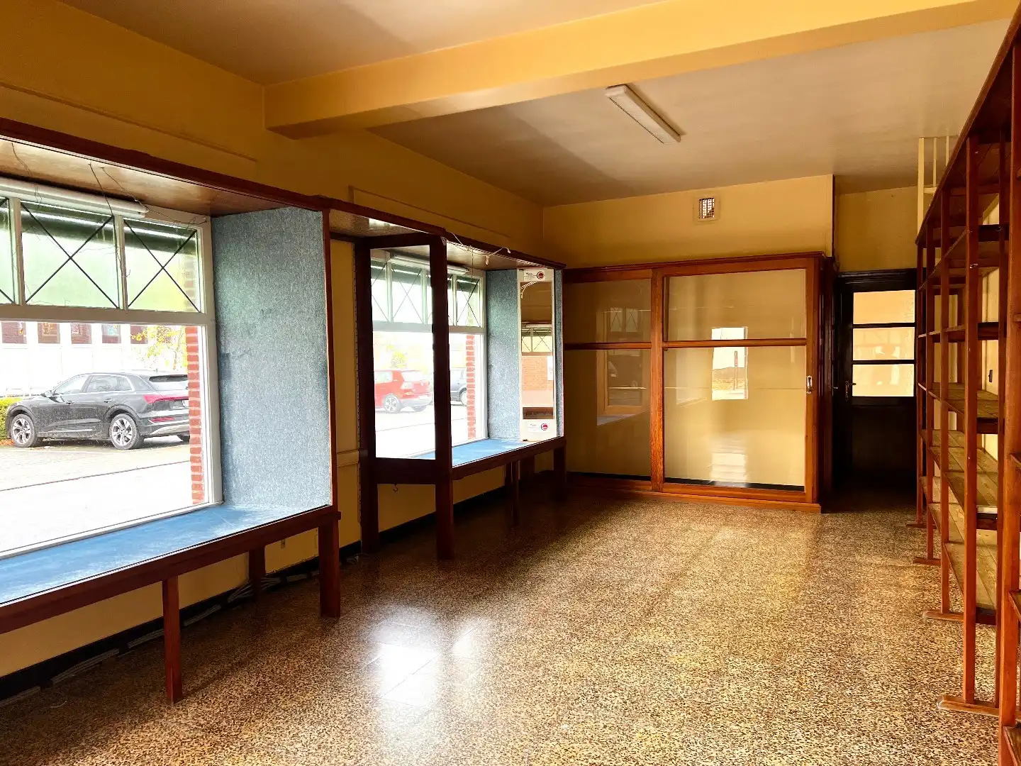 Ruime hoekwoning met handelsruimte en tal van mogelijkheden! foto 23