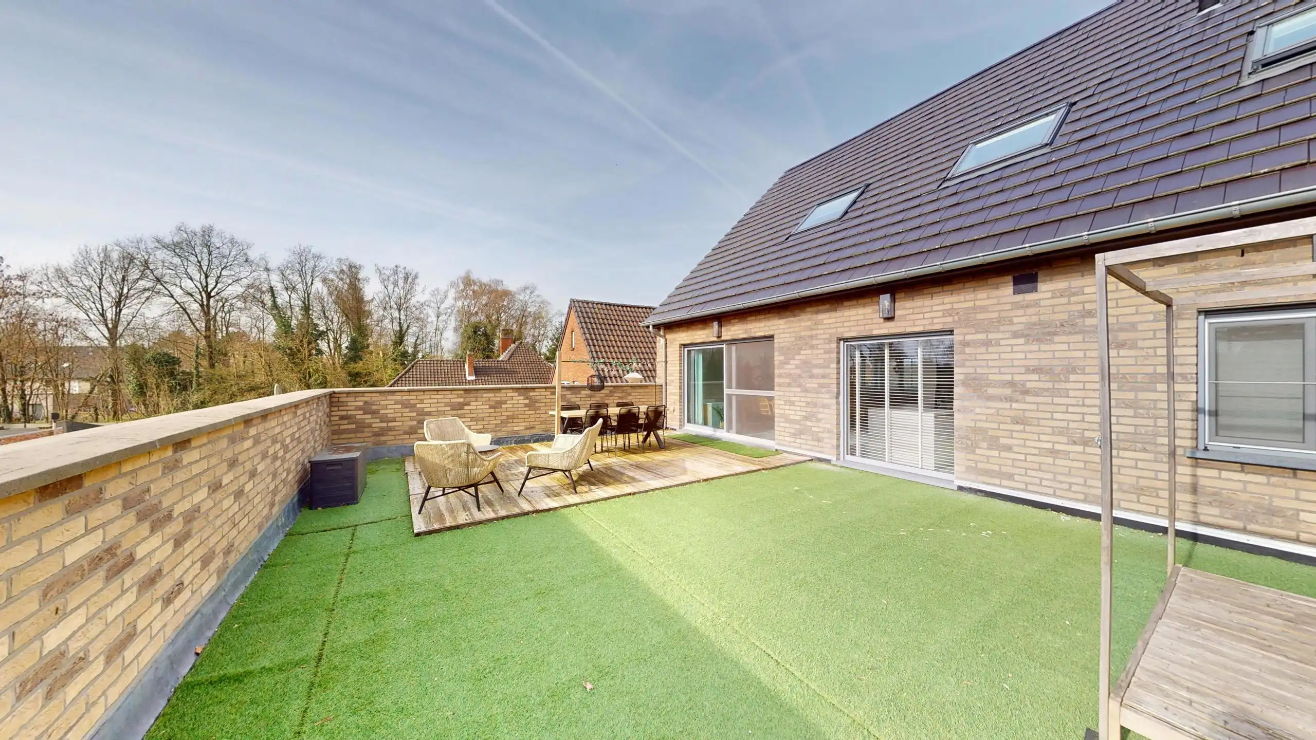 Ruim duplex app met 5 slpks, met prachtig terras en tuin! foto 32