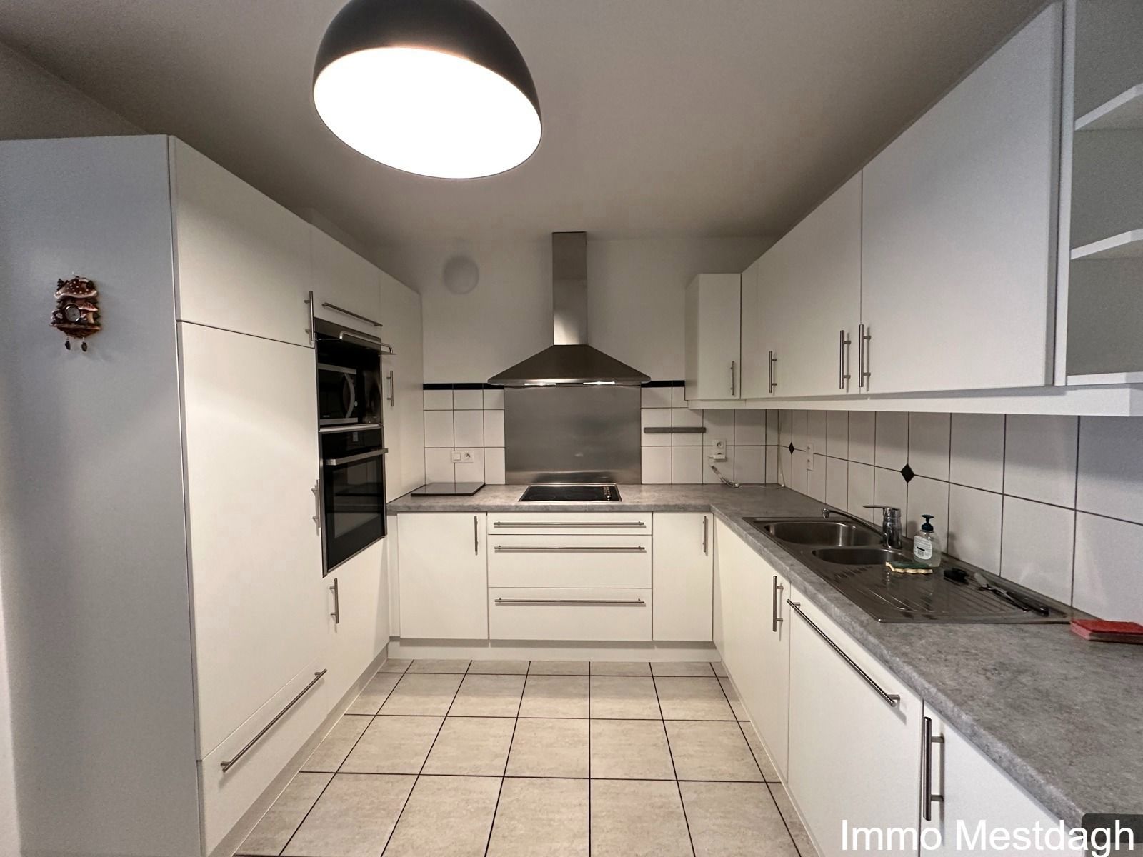 Goed onderhouden gelijksvloers appartement met terras in Schulen foto 8