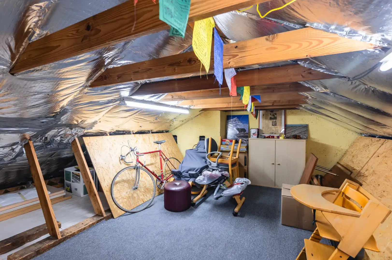 Geriefrijke woning met weelderige tuin, garage, EPC B in een doodlopende straat te Kuurne. foto 16
