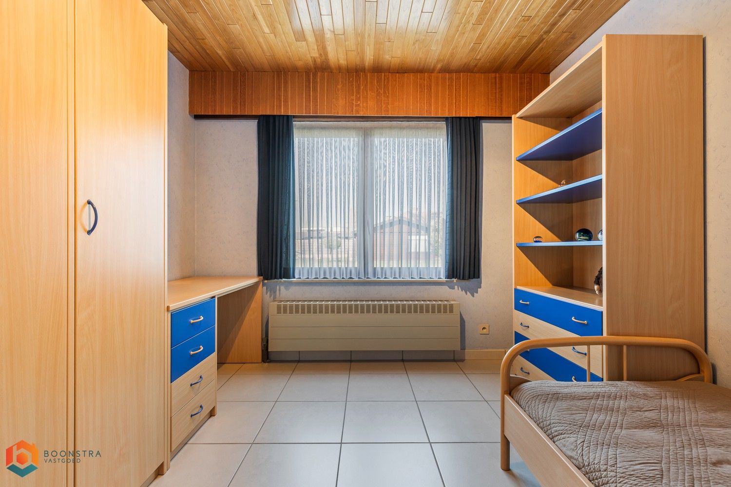 Ruime woning met 5 slpkrs en volledig ingerichte vergunde (woon)chalet 85m² op een perceel van 1117 m² foto 12